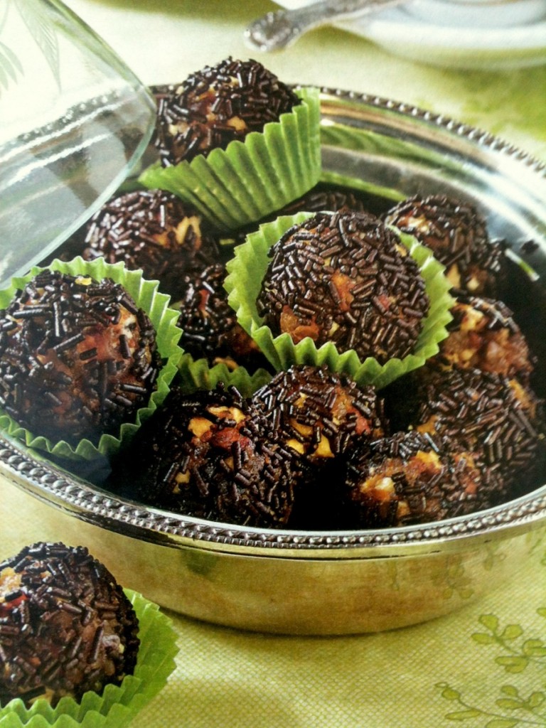 rum balls with dry fruit