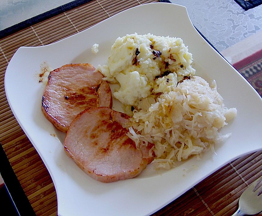 kassler with sauerkraut mashed potatoes