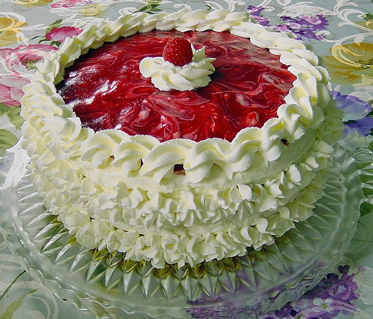 raspberry yogurt cake