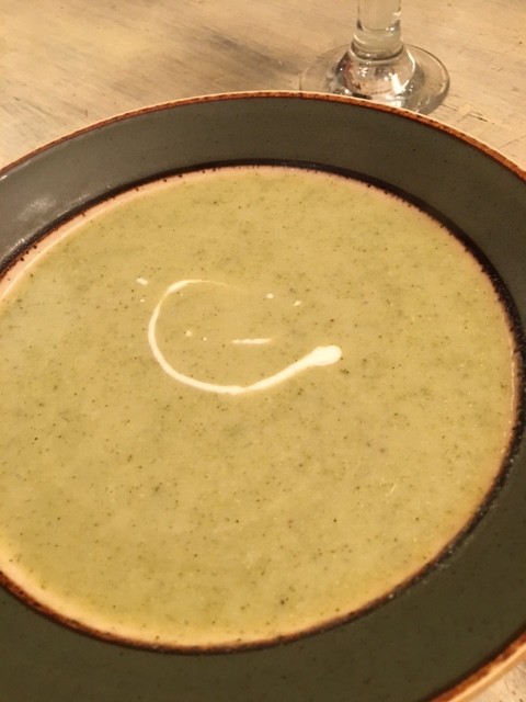 healthy broccoli potato soup