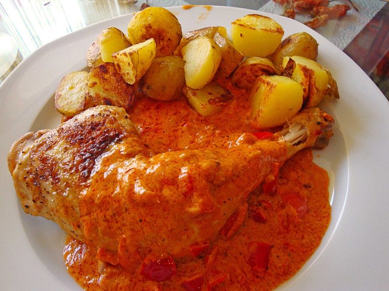 German Paprika Chicken or Chicken Paprikasch