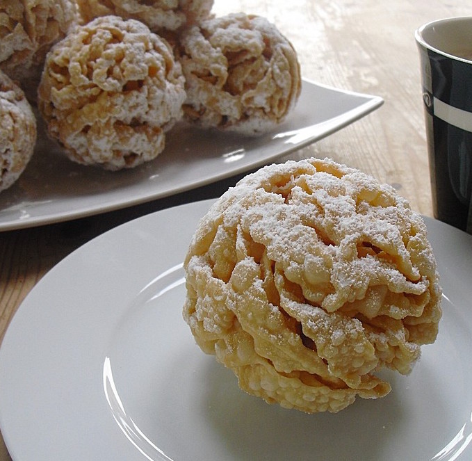 german snowball pastry