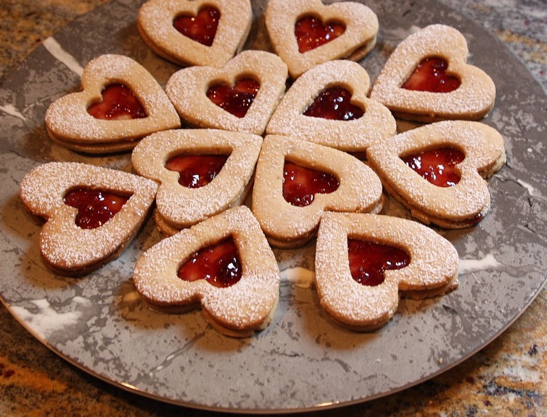 german valentines heart shapped cookies
