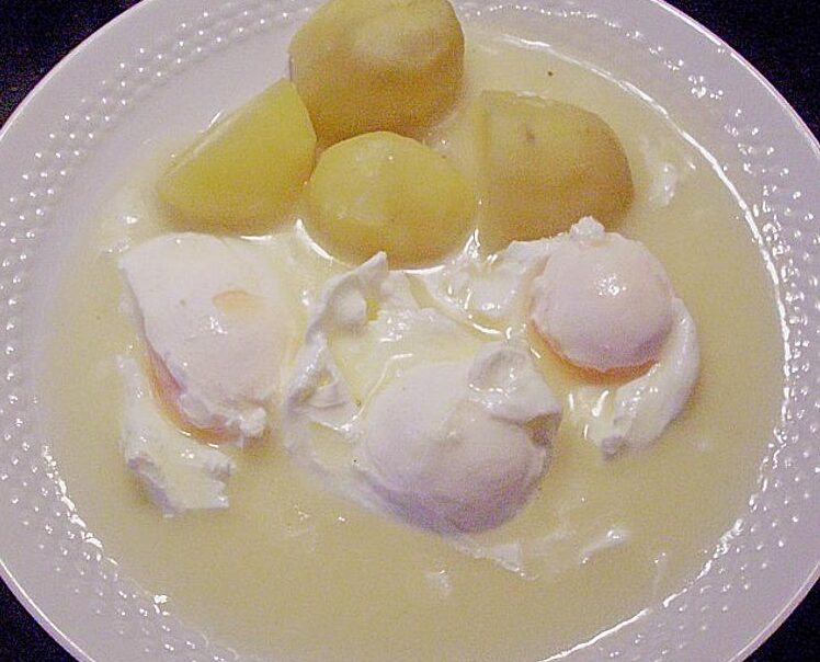 poached eggs in mustard sauce