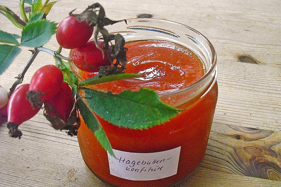 rosehip jam hagebutten marmelade