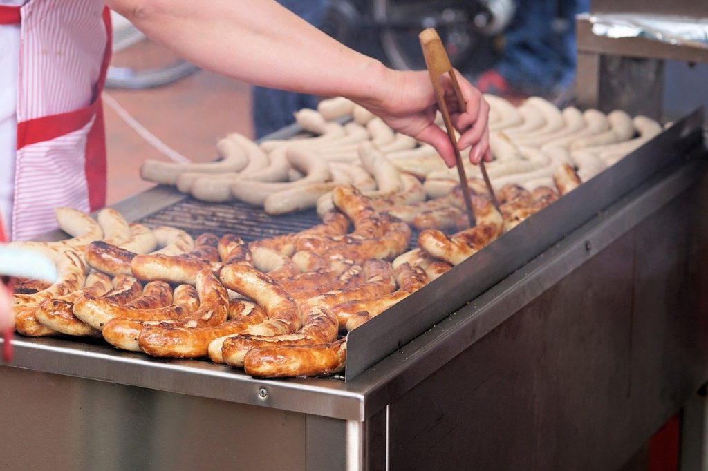 bratwurst grill